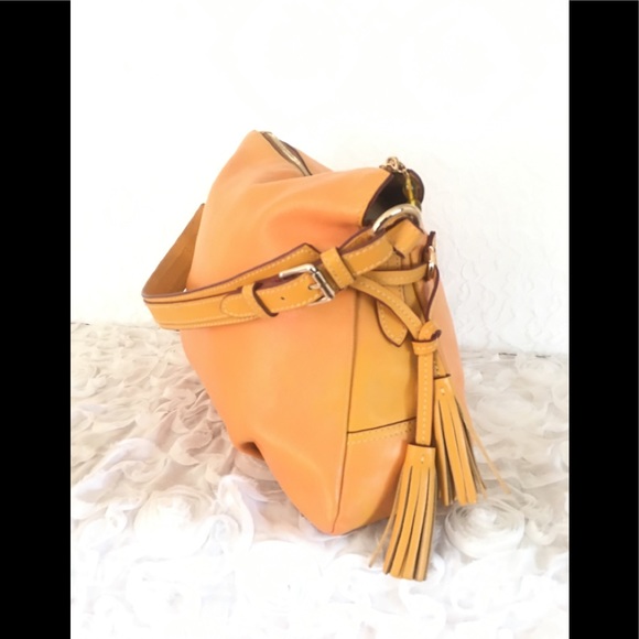 DOONEY AND BOURKE YELLOW LEATHER SHOULDER BAG - Picture 5 of 9